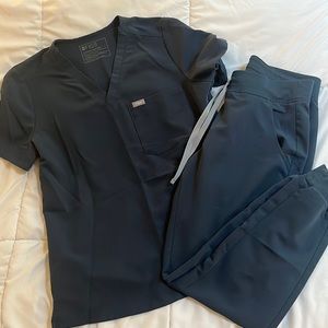 FIGS jogger set